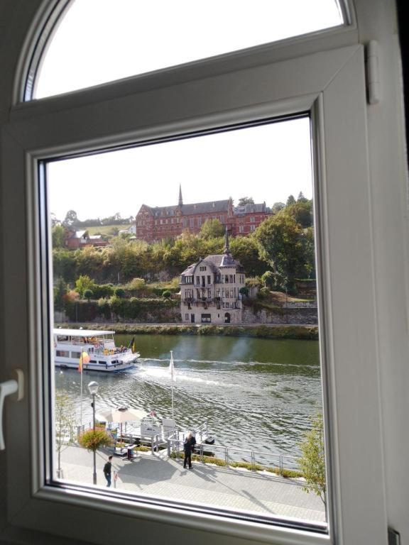 Le Cerf Vert Dinant Exterior photo